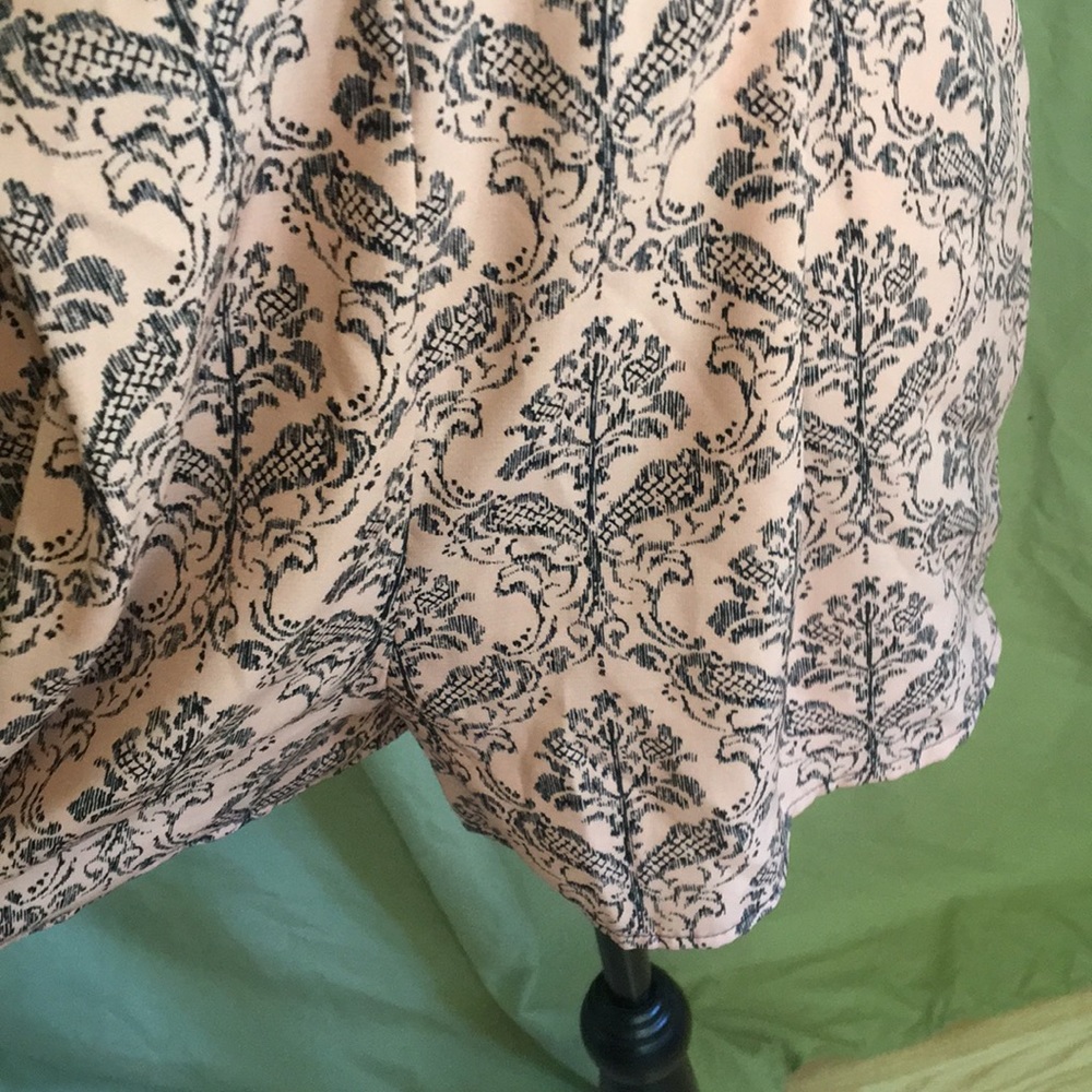 Sweet Rain Romper in Peach - Picture 2 of 7